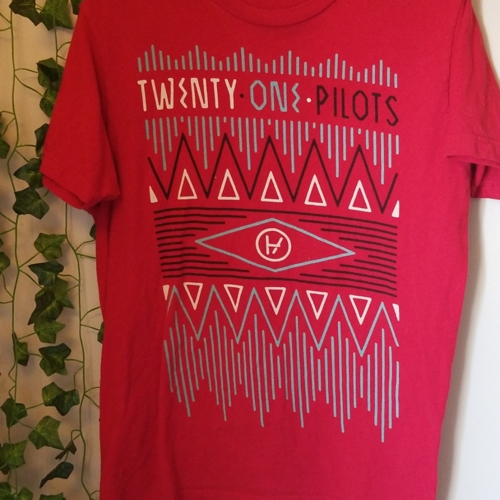 Twenty One Pilots shirt